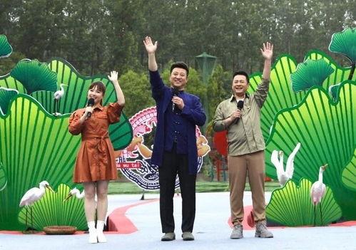 鄂州父女爆料视频最新版,揭露惊人真相,引发社会关注 第1张 鄂州父女爆料视频最新版,揭露惊人真相,引发社会关注 第1张